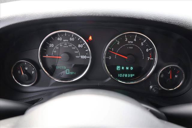 Used 2015 Jeep Wrangler Unlimited Sahara AWD/4WD image 14