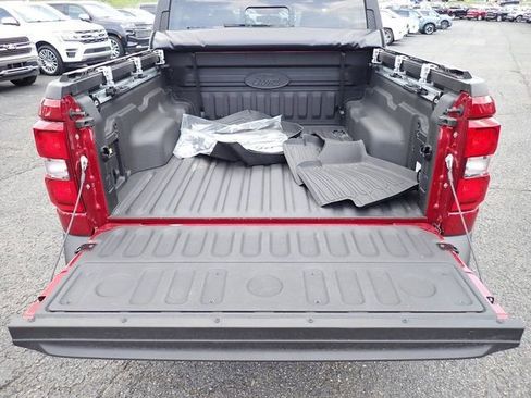 Certified 2025 Ford Maverick Tremor AWD/4WD image 8