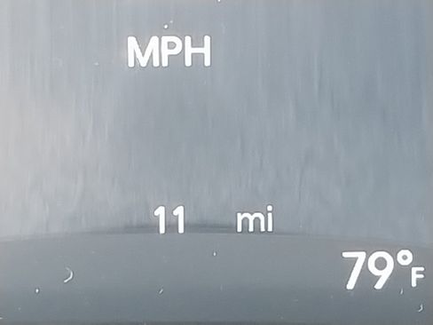 New 2026 Chrysler Voyager LX image 11