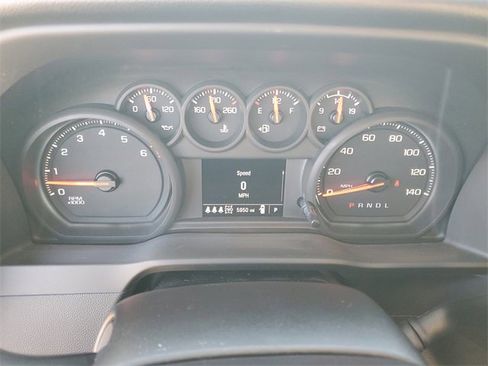 Used 2025 Chevrolet Silverado 2500 Custom w/ Custom Value Package image 12