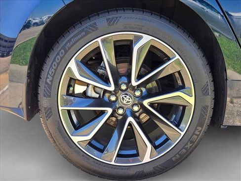 Used 2019 Toyota Corolla XSE FWD image 17