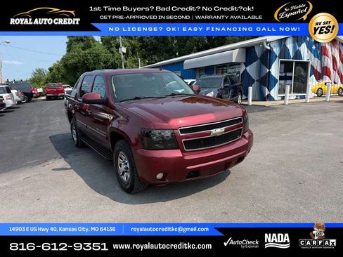 Used 2008 Chevrolet Avalanche LT AWD/4WD image 2