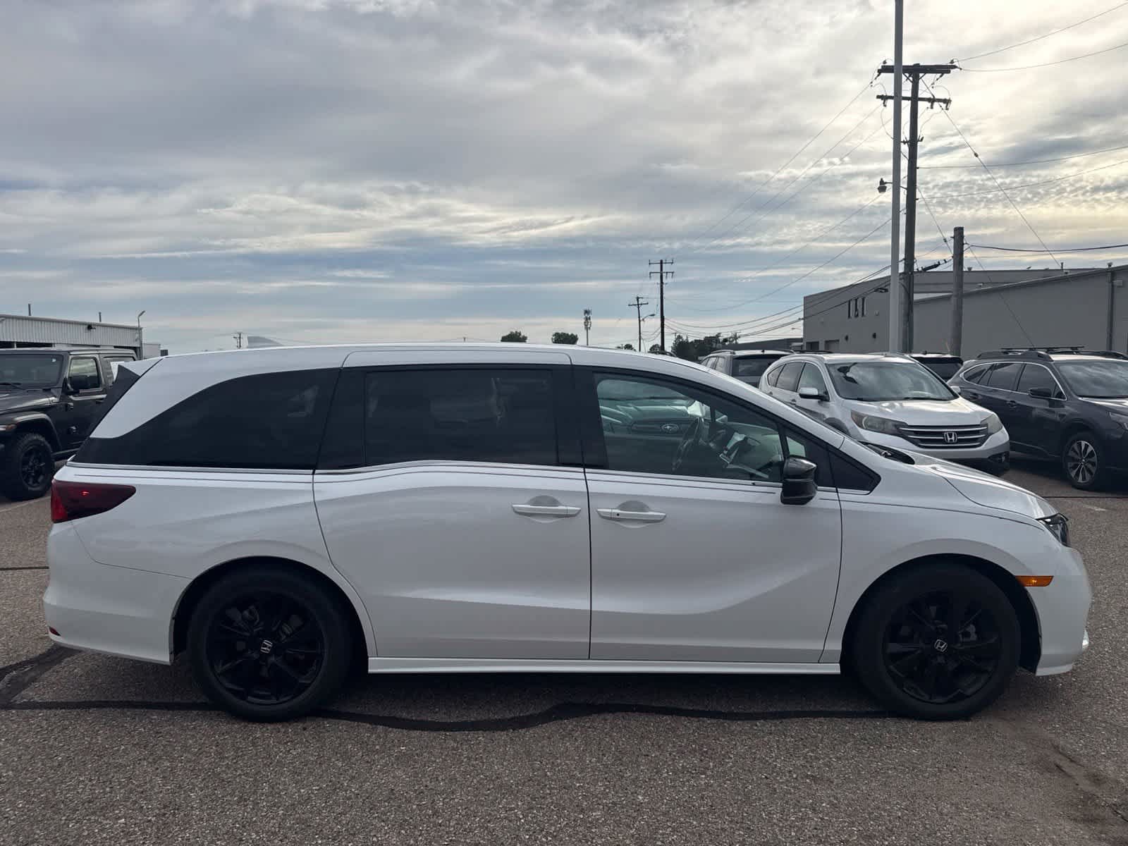 Used 2023 Honda Odyssey Sport image 9