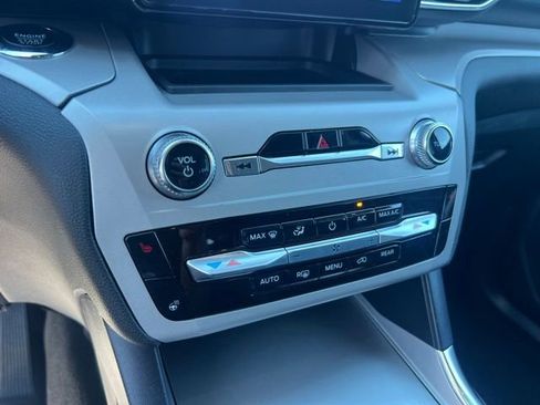 Certified 2023 Ford Explorer XLT w/ Equipment Group 202A AWD/4WD image 13