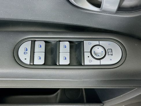 Used 2024 Hyundai Ioniq 5 SE RWD image 15