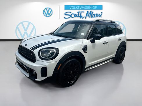 Used 2023 MINI Cooper Countryman S FWD image 3