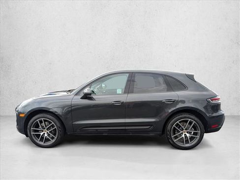 Used 2022 Porsche Macan image 9