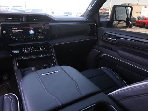 Used 2026 GMC Sierra 2500 AT4X image 31