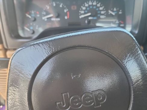 Used 1998 Jeep Wrangler Sahara AWD/4WD image 9