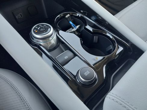 New 2026 Ford Explorer Platinum w/ LUX Leather Package image 22