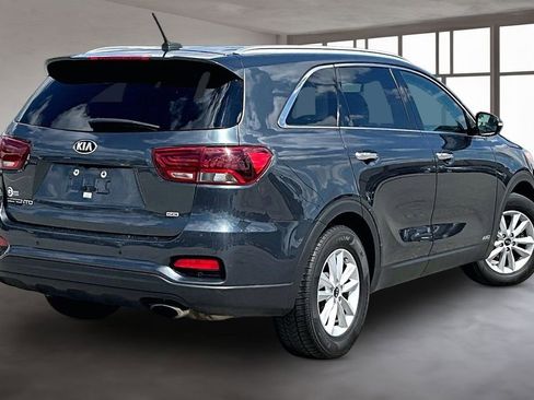 Used 2020 Kia Sorento LX w/ LX I4 Convenience Package AWD/4WD image 4