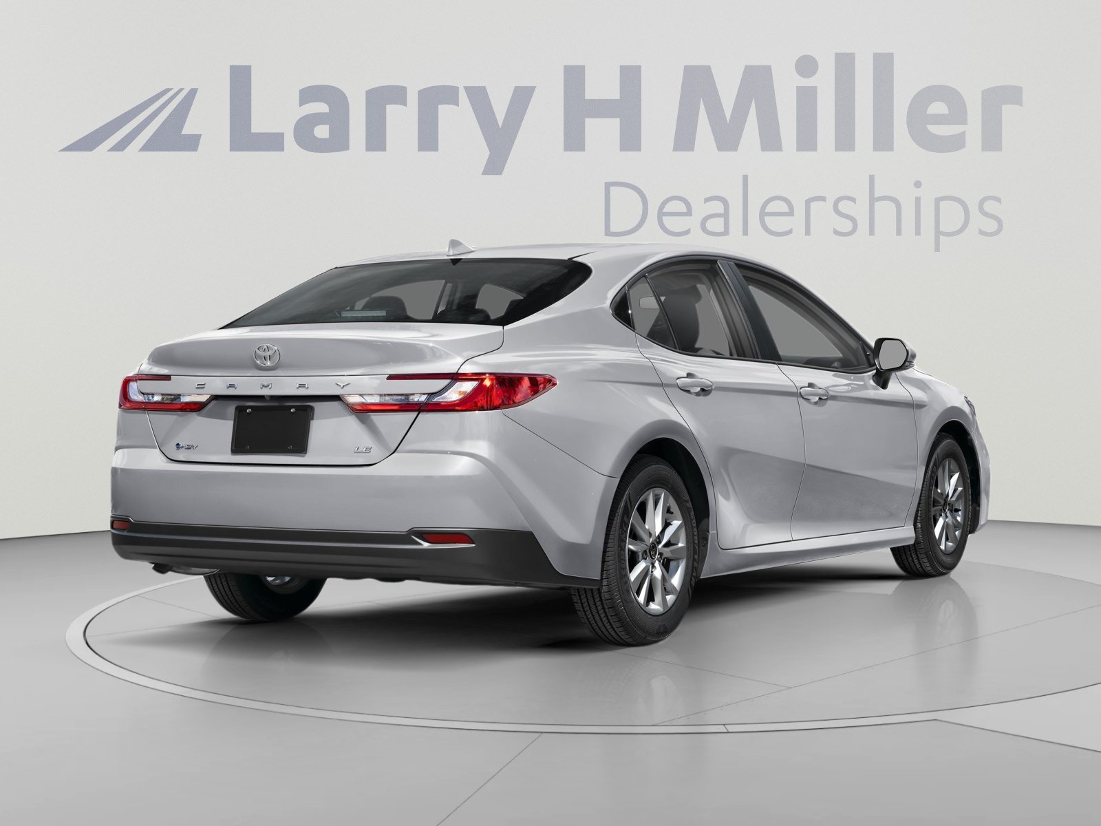 Used 2025 Toyota Camry LE FWD image 2