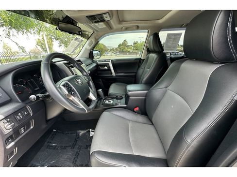 Used 2021 Toyota 4Runner SR5 Premium w/ Moonroof Package image 10
