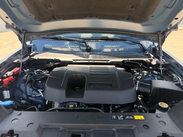 Certified 2026 Land Rover Defender 110 X-Dynamic SE AWD/4WD image 19