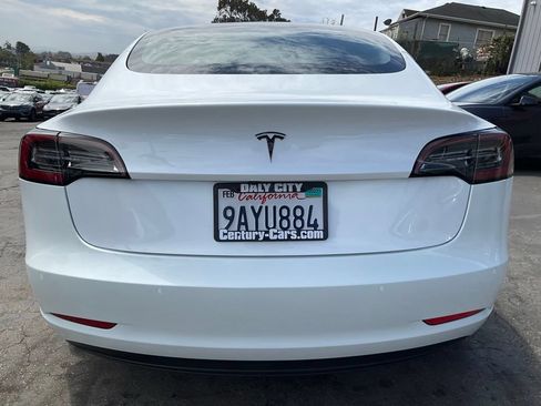 Used 2022 Tesla Model 3 RWD image 4