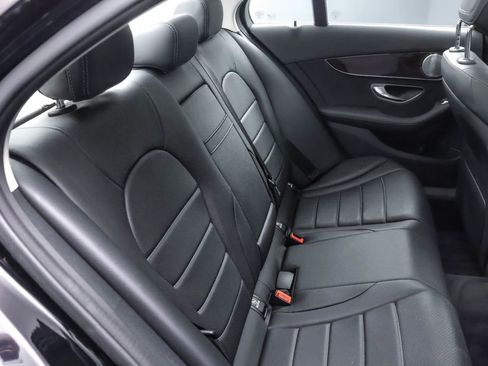 Used 2018 Mercedes-Benz C 300 4MATIC Sedan image 23