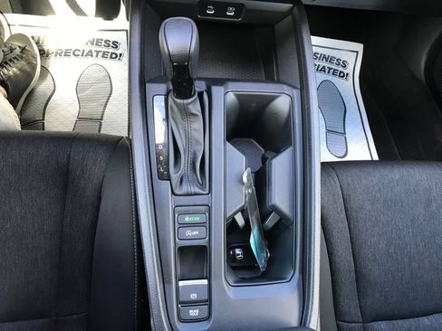 Certified 2025 Honda Accord SE image 19