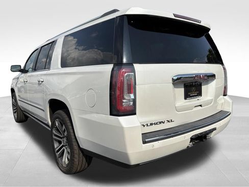 Used 2018 GMC Yukon XL Denali w/ Denali Ultimate Package AWD/4WD image 3