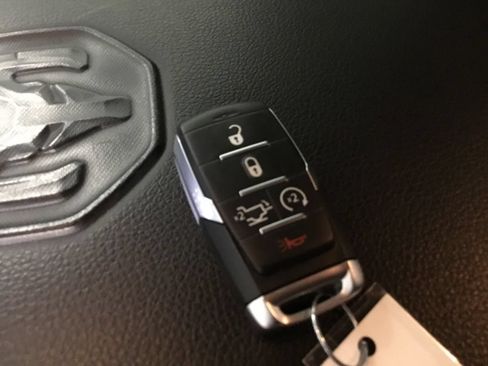 Used 2022 RAM 1500 Rebel w/ Rebel Level 2 Equipment Group AWD/4WD image 11