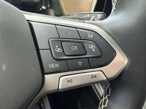 Used 2024 Volkswagen Atlas SE image 21