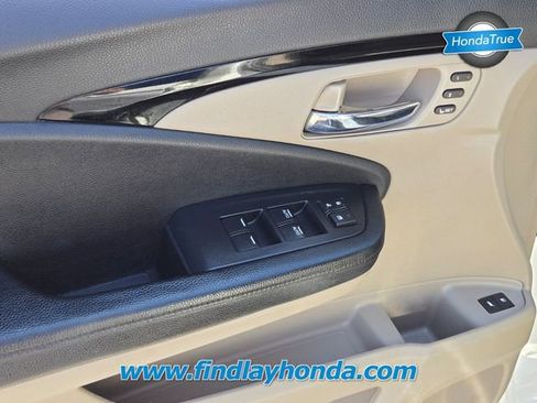 Certified 2019 Honda Pilot Touring image 25