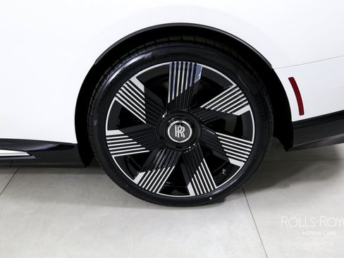 Used 2024 Rolls-Royce Spectre w/ Spectre Launch Package AWD/4WD image 37