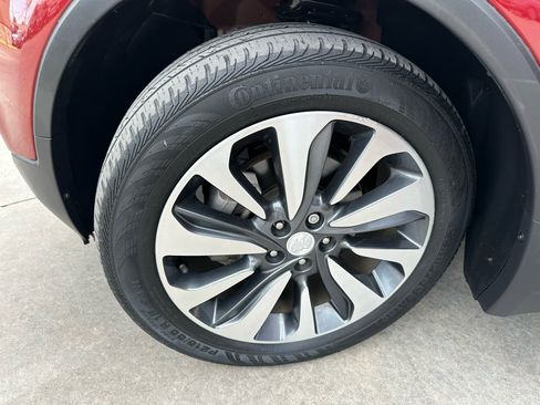 Used 2021 Buick Encore Preferred image 57