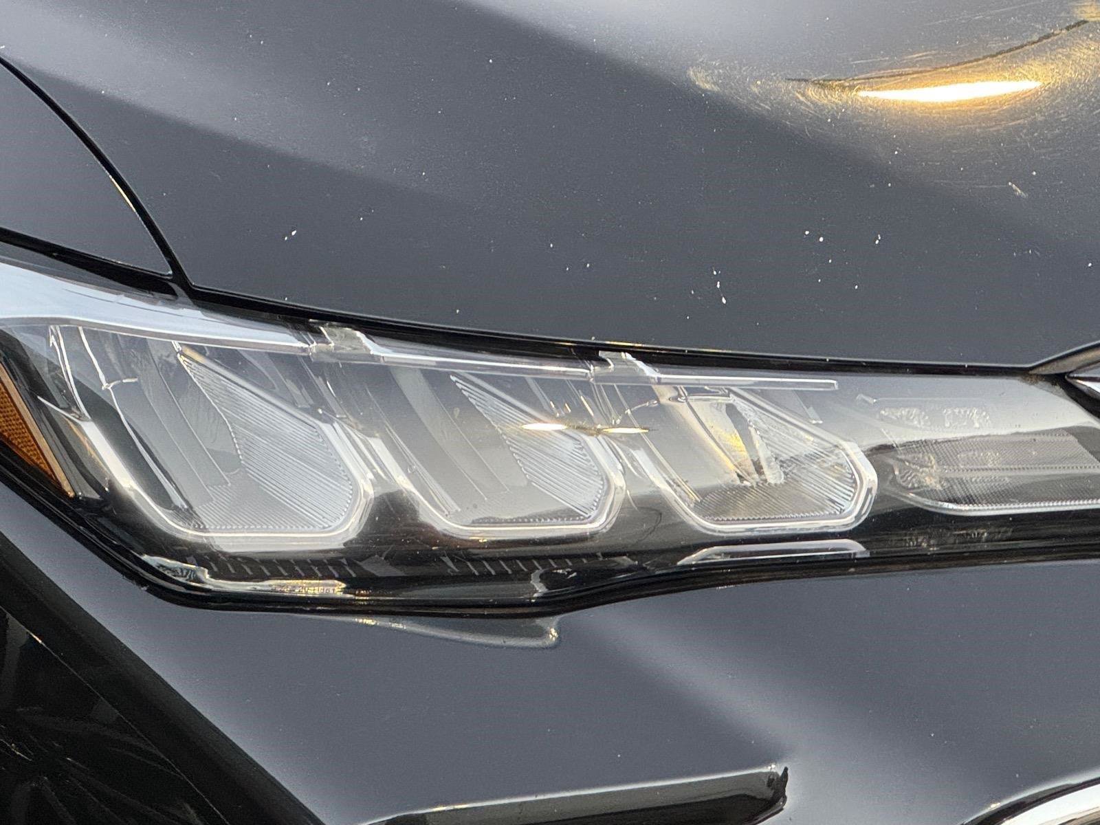 Used 2022 Toyota Avalon XLE FWD image 19