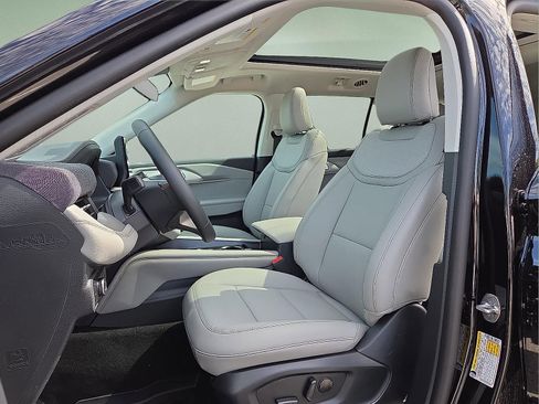 New 2026 Ford Explorer Active image 12