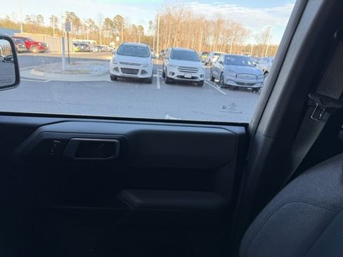 Used 2022 Ford Bronco Big Bend image 23