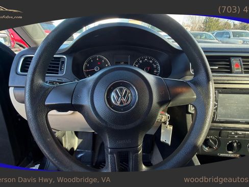 Used 2014 Volkswagen Jetta SE FWD image 14