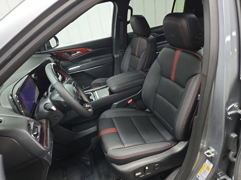 Used 2026 Chevrolet Traverse RS AWD/4WD image 30