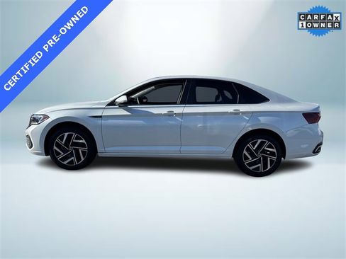 Certified 2024 Volkswagen Jetta SEL image 3