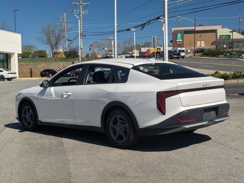 Used 2025 Kia K4 LXS image 7
