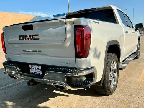 Used 2022 GMC Sierra 1500 SLT w/ SLT Convenience Package AWD/4WD image 19