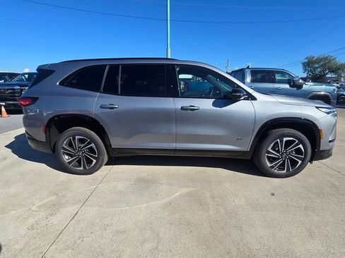 New 2026 Buick Enclave Sport Touring w/ LPO, Floor Liner Package image 4