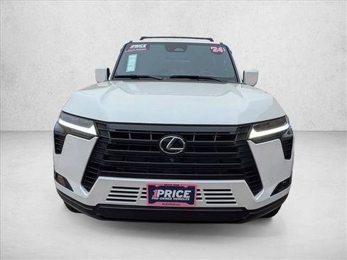 Used 2024 Lexus GX 550 w/ Cold Area Package image 2