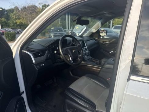 Used 2015 Chevrolet Tahoe LS RWD image 4