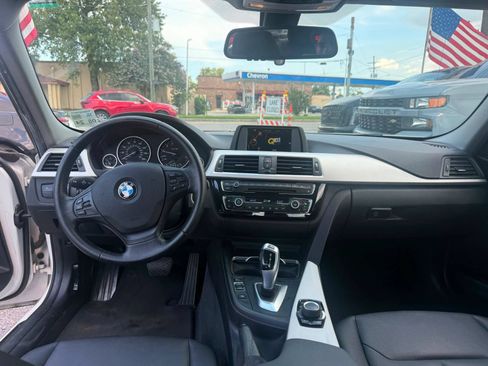 Used 2016 BMW 320i Sedan RWD image 18