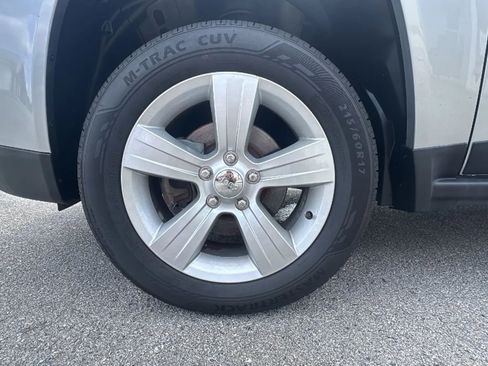 Used 2013 Jeep Compass Sport FWD image 33
