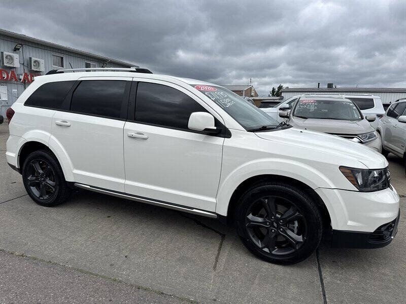 Used 2020 Dodge Journey Crossroad FWD image 10