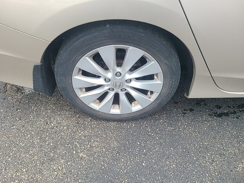 Used 2014 Honda Accord EX image 8