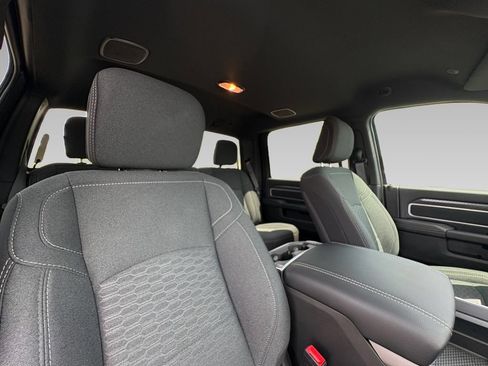 New 2026 RAM 2500 Big Horn AWD/4WD image 9