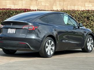 Used 2024 Tesla Model Y Long Range video 4