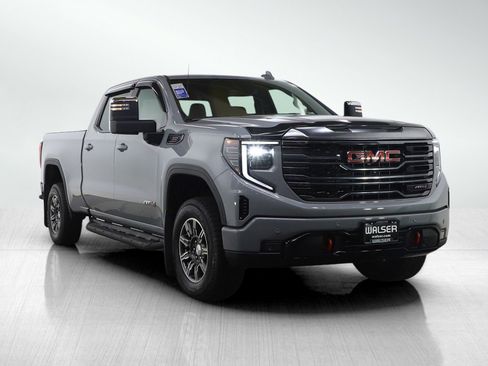 Used 2024 GMC Sierra 1500 AT4 image 7