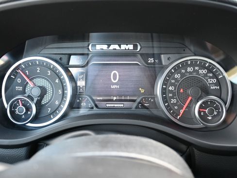 New 2026 RAM 1500 Big Horn AWD/4WD image 9
