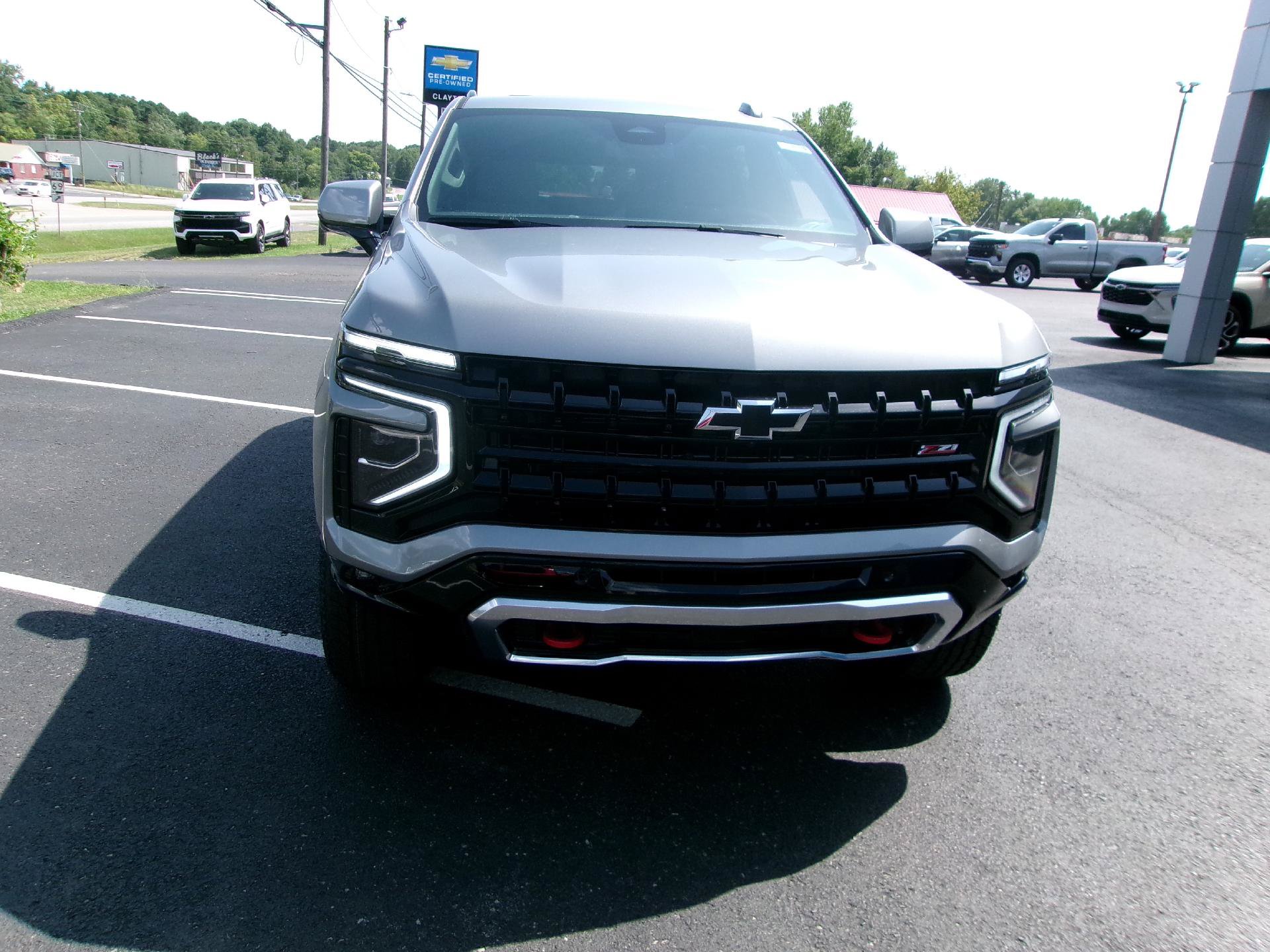 New 2026 Chevrolet Tahoe Z71 w/ Comfort Package AWD/4WD image 8