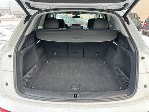 Used 2023 Audi Q5 2.0T Premium w/ Convenience Package image 14