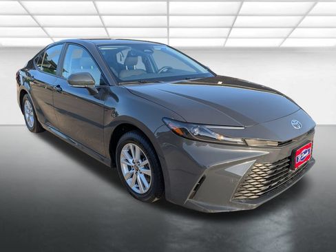 Used 2025 Toyota Camry LE w/ Convenience Package AWD/4WD image 1