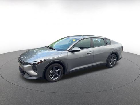 Used 2025 Kia K4 FWD image 7